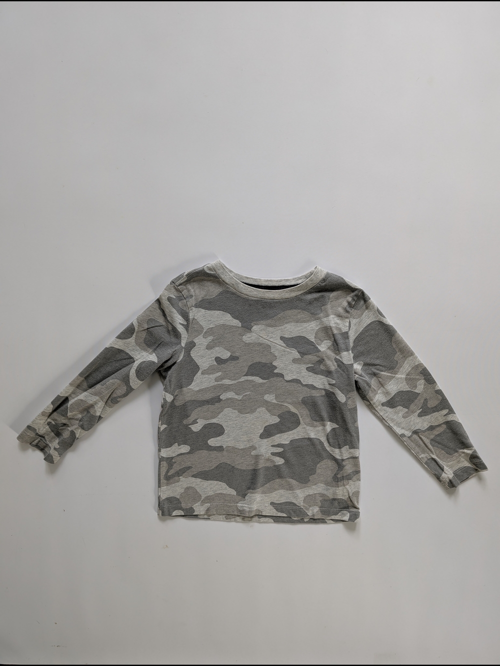 Old Navy Kids' Long Sleeve Gray Camo Tee XS